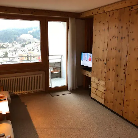 Einzimmerwohnung 401 * Davos